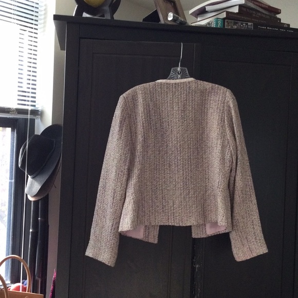 Pretty little tweed/novelty suiting jacket. - Picture 2 of 5